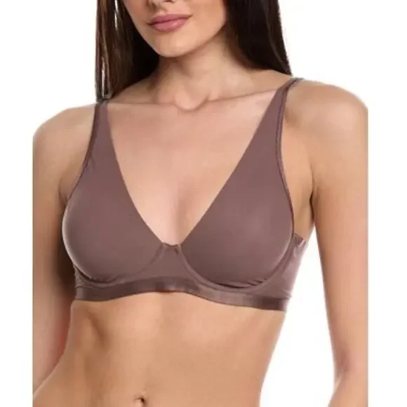 B. Tempt'd by Wacoal Women's Size 34B Nearly Nothing Plunge Underwire Bra - Picture 2 of 8